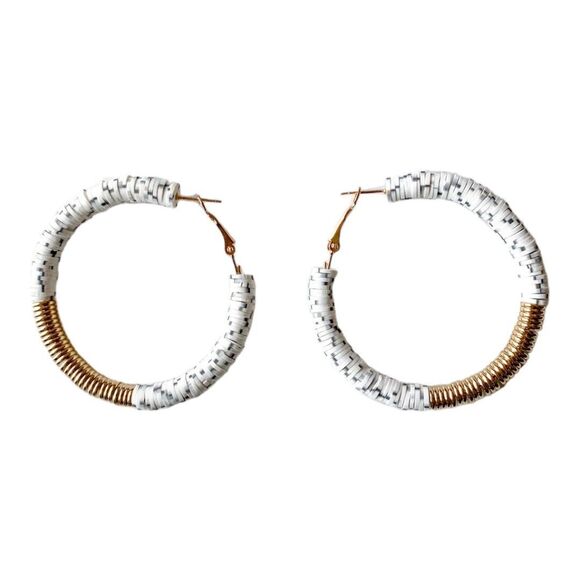 Boutique Jewelry - Black & White Speckled Beaded Hoop Earrings Goldtone Accents 2.5” Pierced New